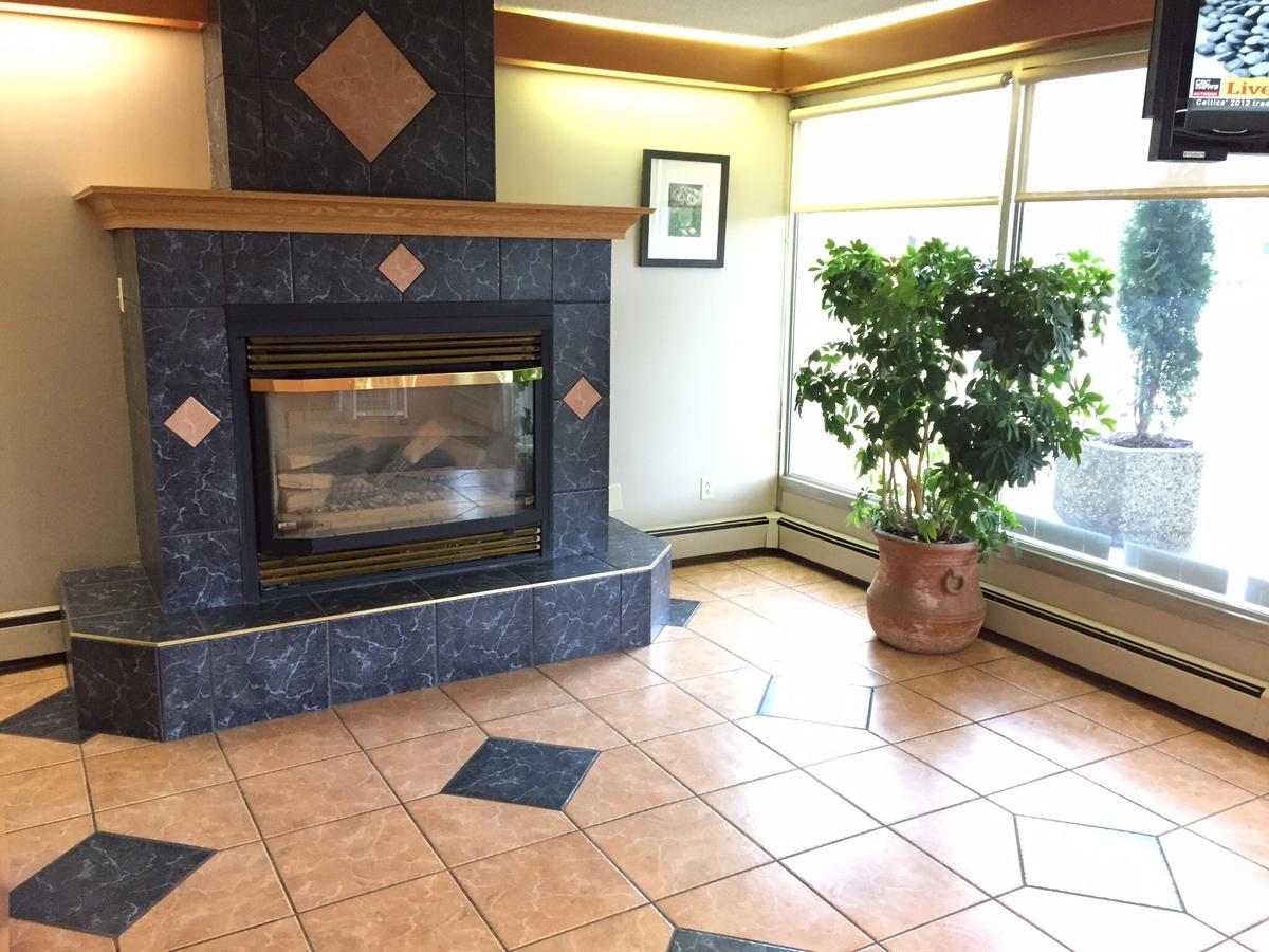 Whitemud Inn Edmonton South Exteriör bild